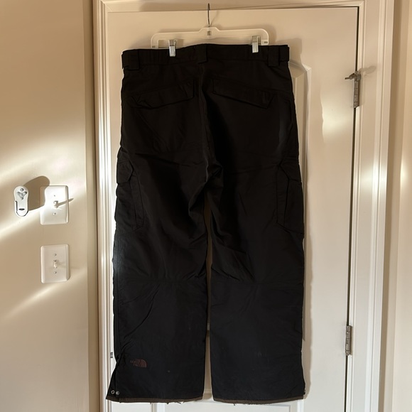 Men’s snowboarding pants Inseam 31 1/2” - Picture 4 of 6